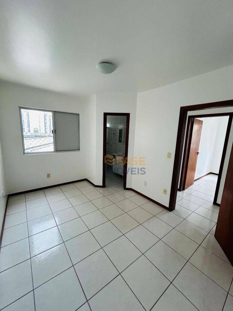 Apartamento à venda com 3 quartos, 80m² - Foto 11