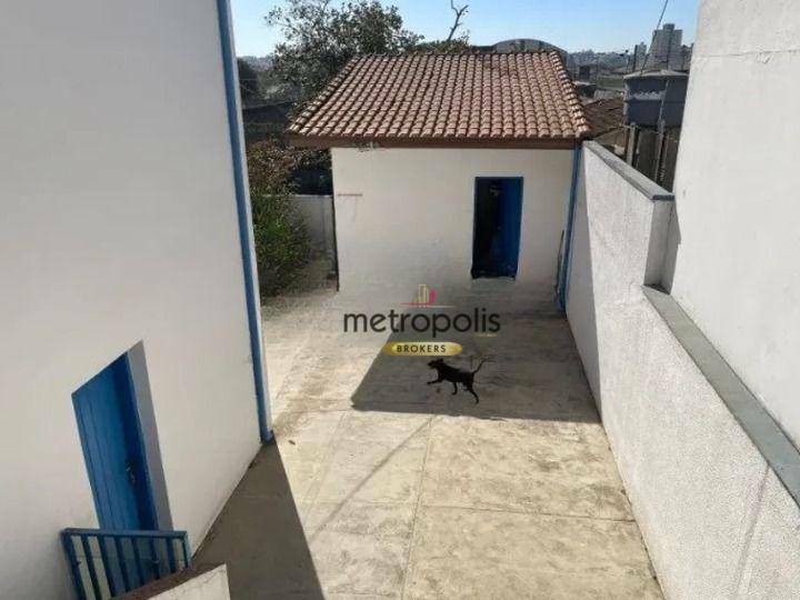 Casa à venda e aluguel com 3 quartos, 327m² - Foto 17