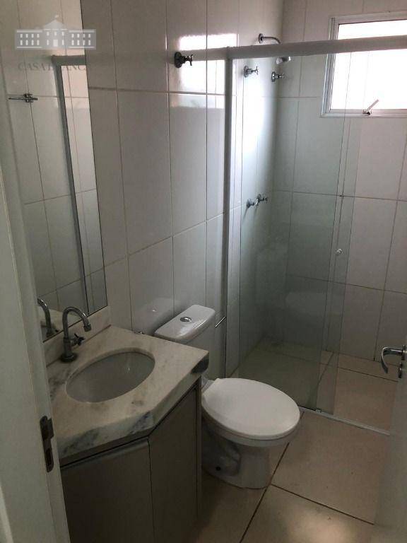 Apartamento para alugar com 2 quartos, 69m² - Foto 12