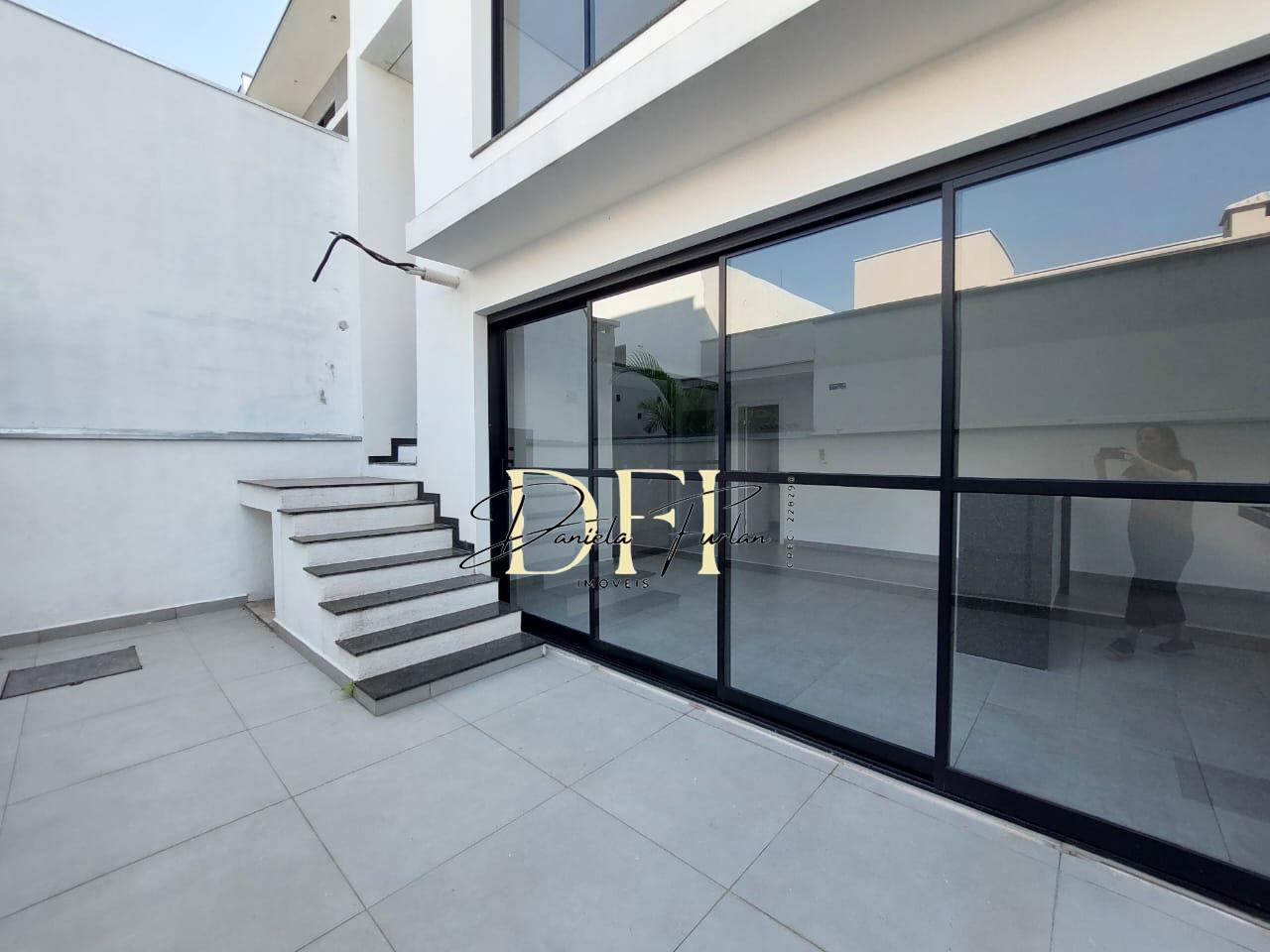 Casa de Condomínio para alugar com 3 quartos, 206m² - Foto 23