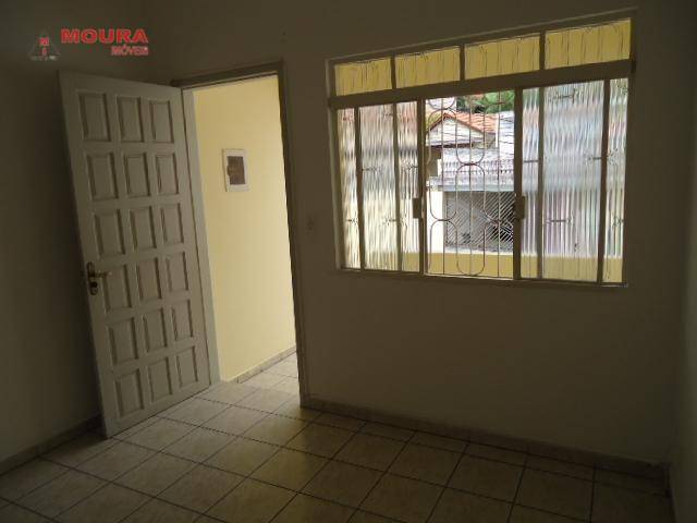 Casa à venda com 4 quartos, 145m² - Foto 4