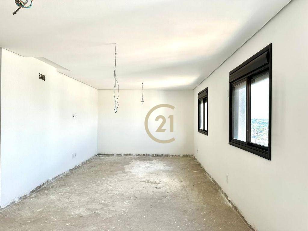 Apartamento à venda com 3 quartos, 153m² - Foto 8