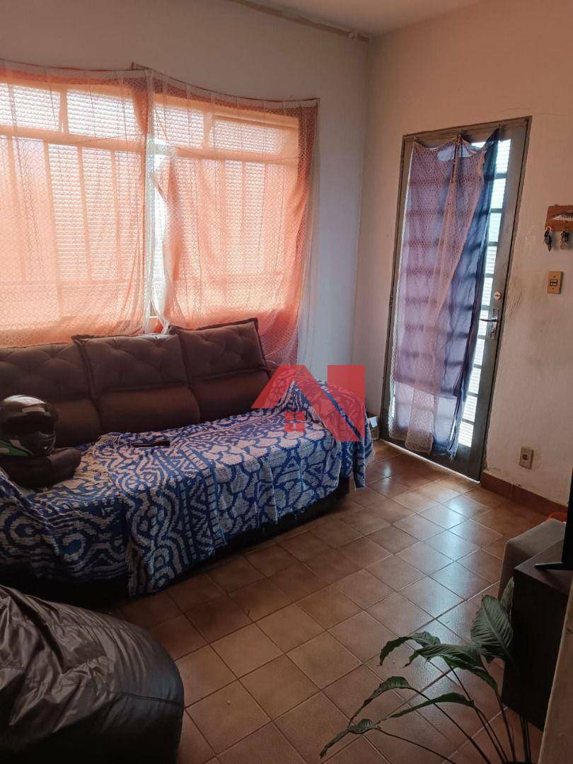 Casa à venda com 2 quartos, 60m² - Foto 5