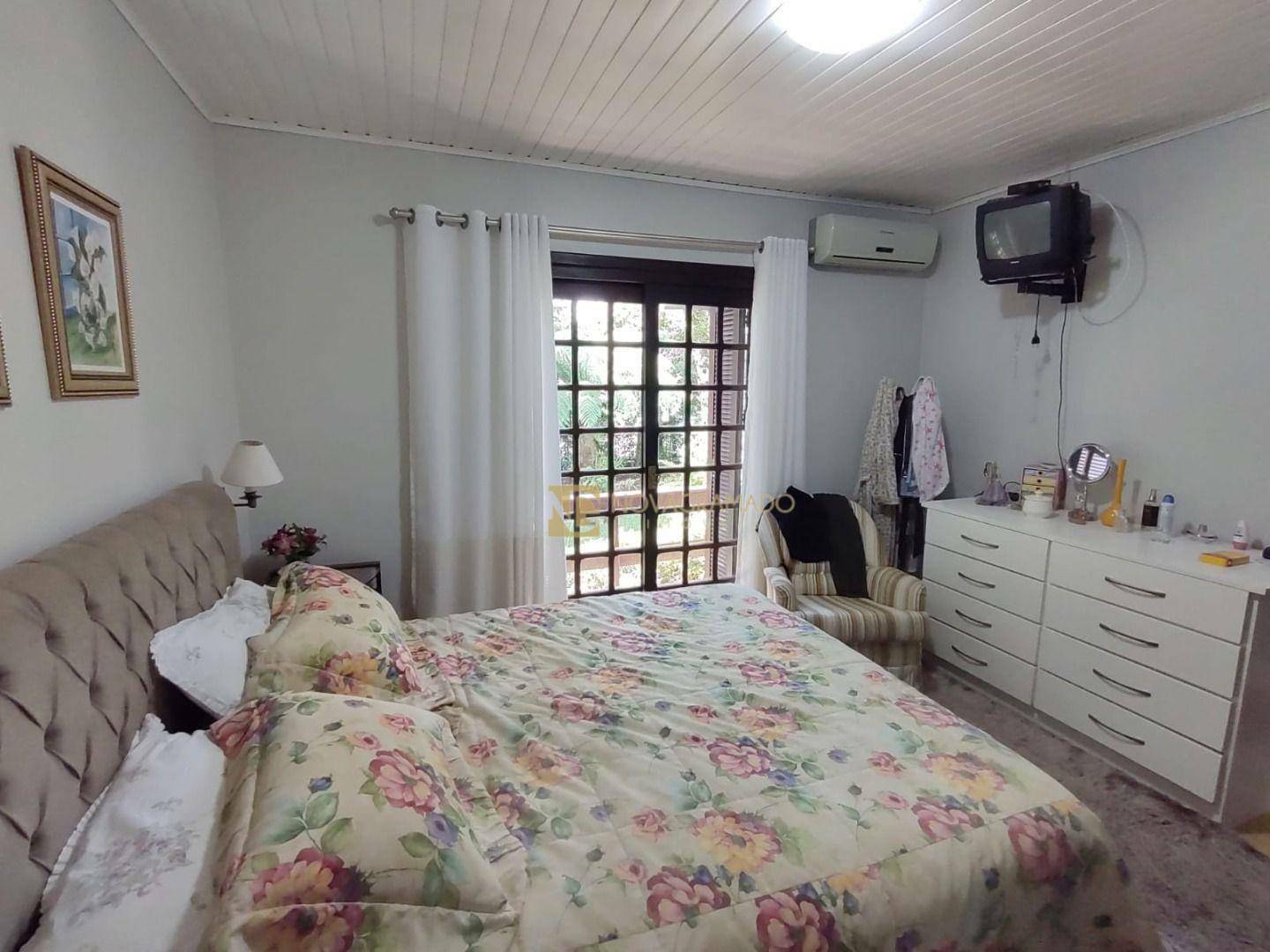 Casa à venda com 3 quartos, 110m² - Foto 17