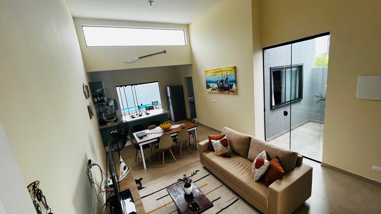 Casa à venda com 3 quartos, 168m² - Foto 4