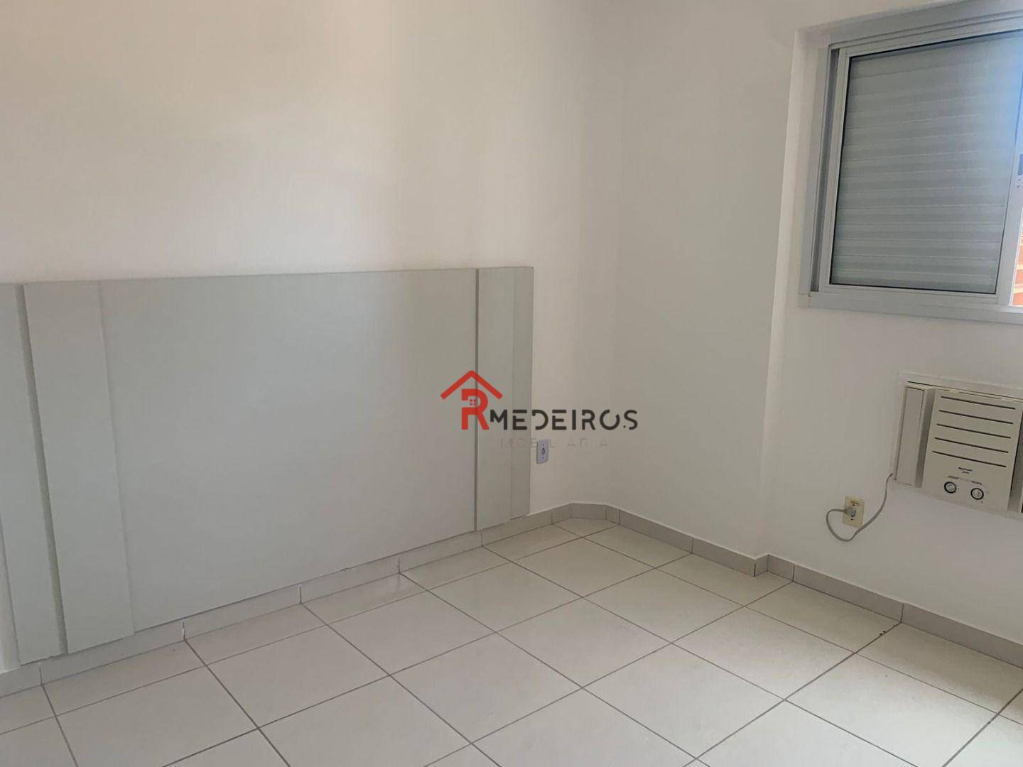 Apartamento à venda com 2 quartos, 75m² - Foto 14