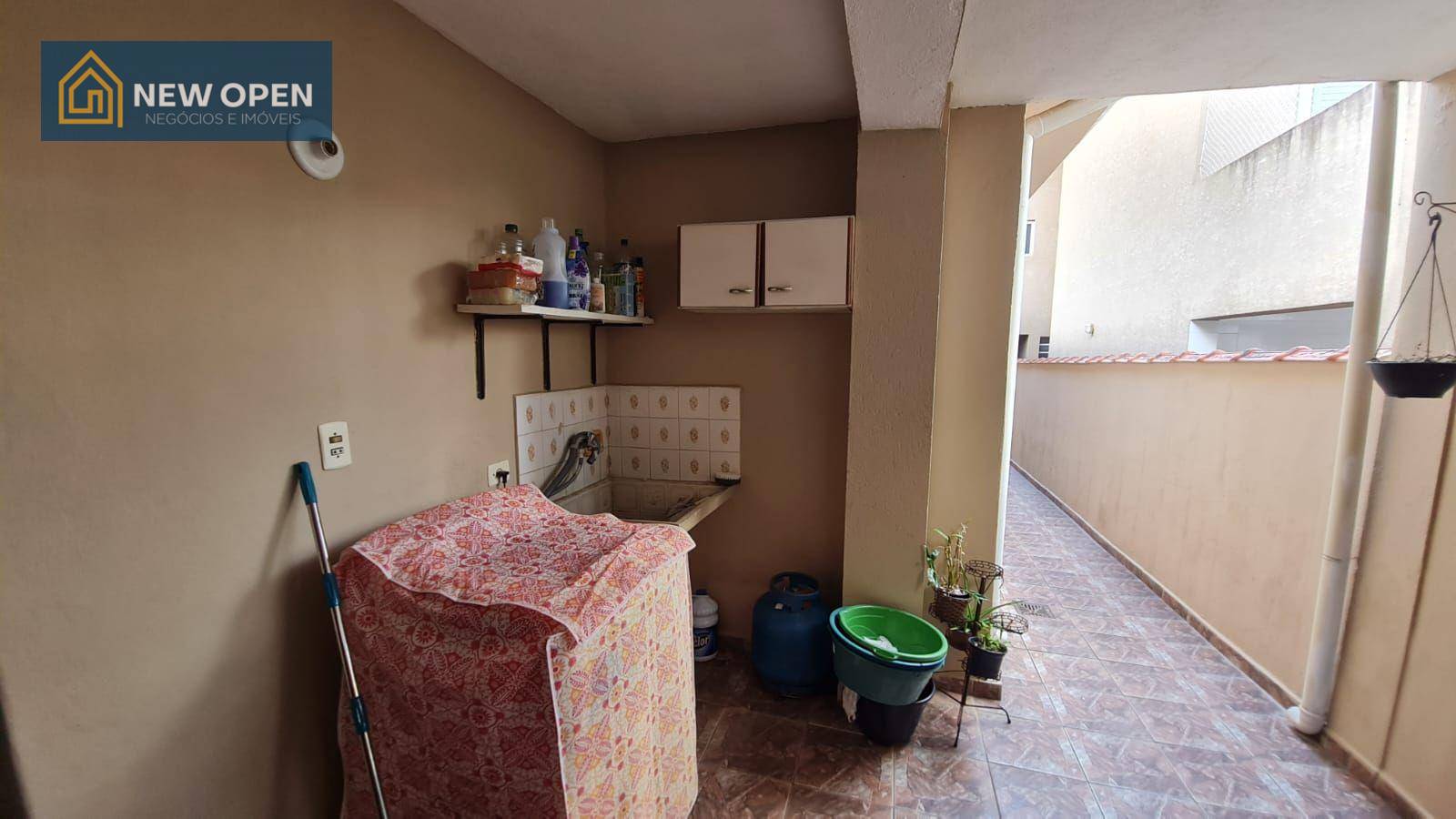 Casa à venda com 3 quartos, 129m² - Foto 11