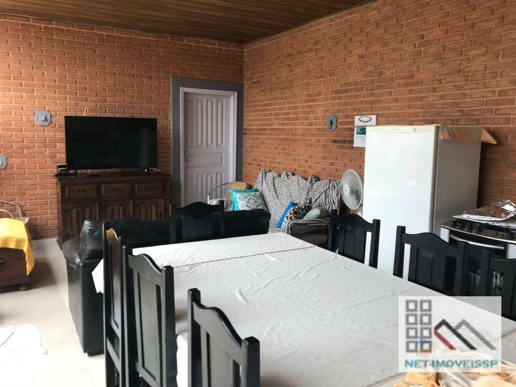 Casa à venda com 3 quartos, 368m² - Foto 18