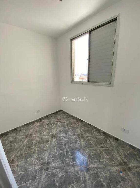 Apartamento à venda com 3 quartos, 68m² - Foto 2