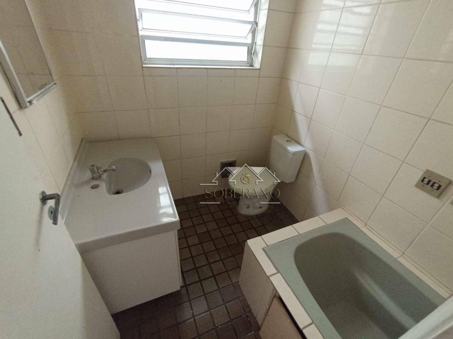 Sobrado à venda e aluguel com 4 quartos, 262m² - Foto 22