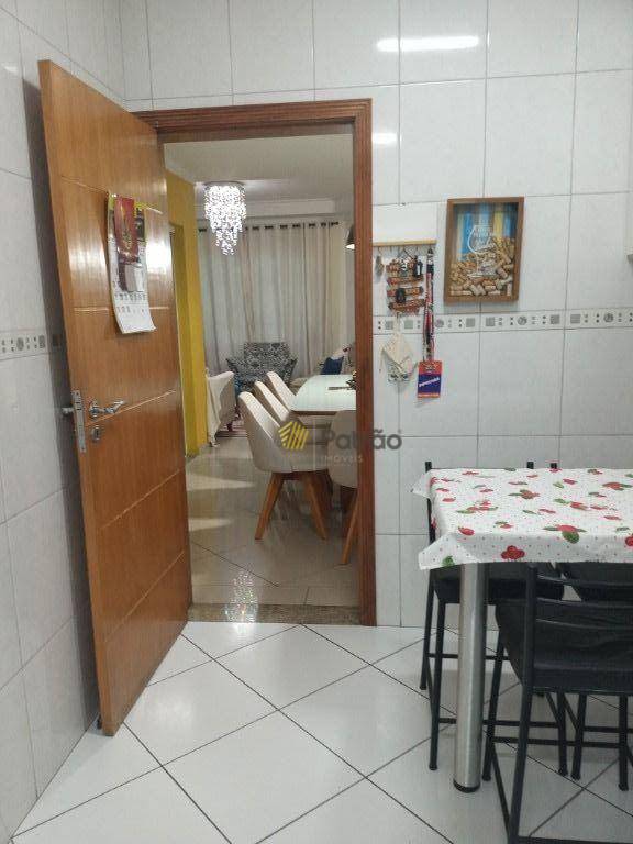 Sobrado à venda com 3 quartos, 215m² - Foto 6