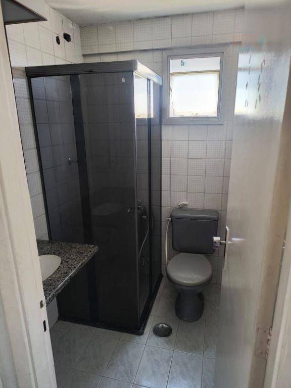 Apartamento para alugar com 2 quartos, 56m² - Foto 10