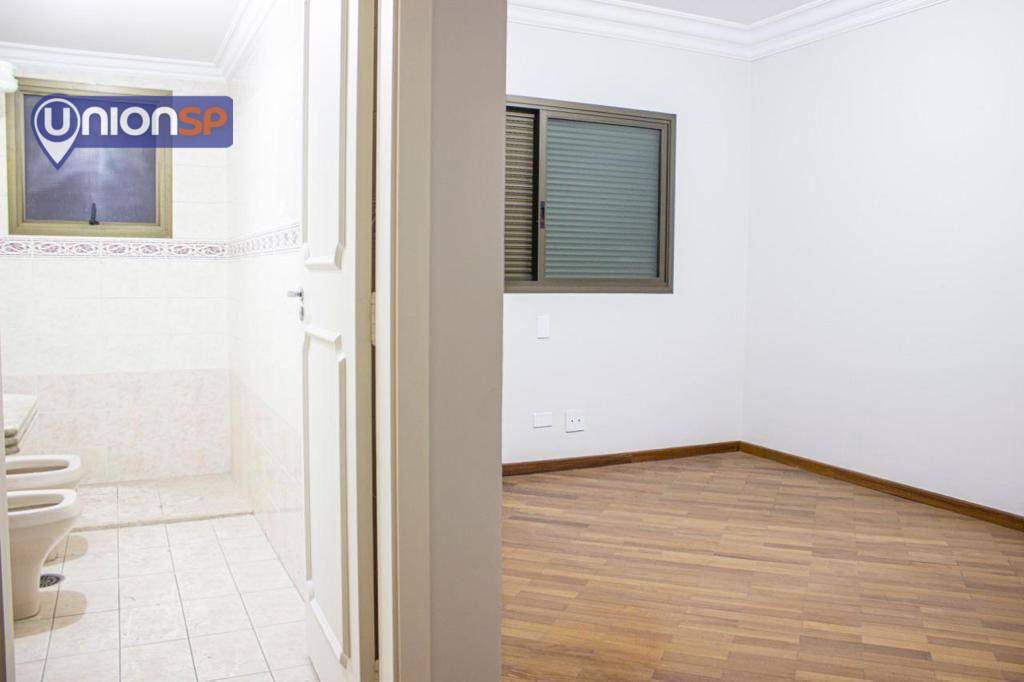 Apartamento à venda com 3 quartos, 247m² - Foto 20