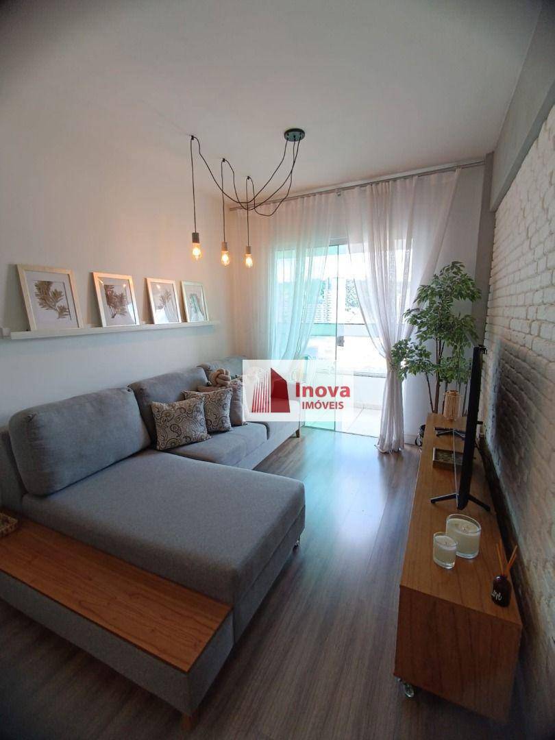 Apartamento para alugar com 2 quartos, 70m² - Foto 1