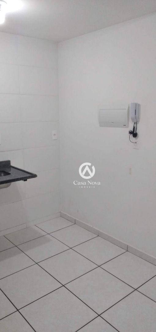 Apartamento à venda com 2 quartos, 45m² - Foto 1