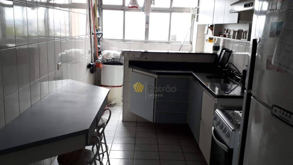 Apartamento à venda com 2 quartos, 72m² - Foto 15