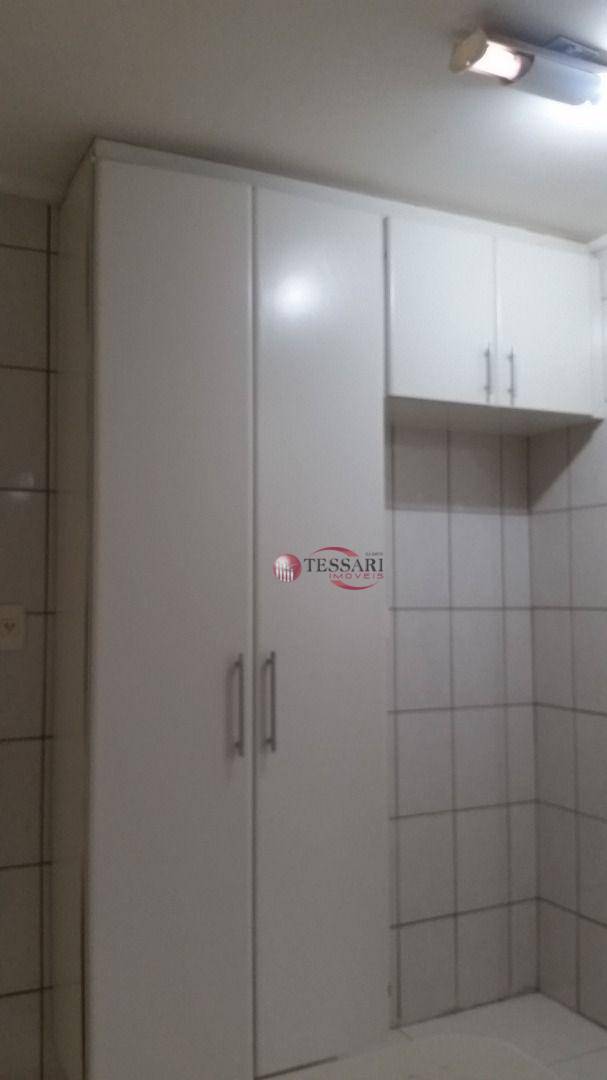 Apartamento para alugar com 3 quartos, 95m² - Foto 14