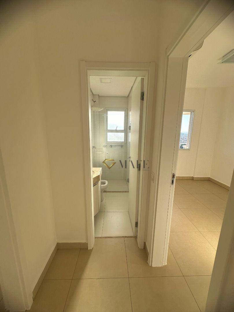 Apartamento à venda com 2 quartos, 66m² - Foto 4