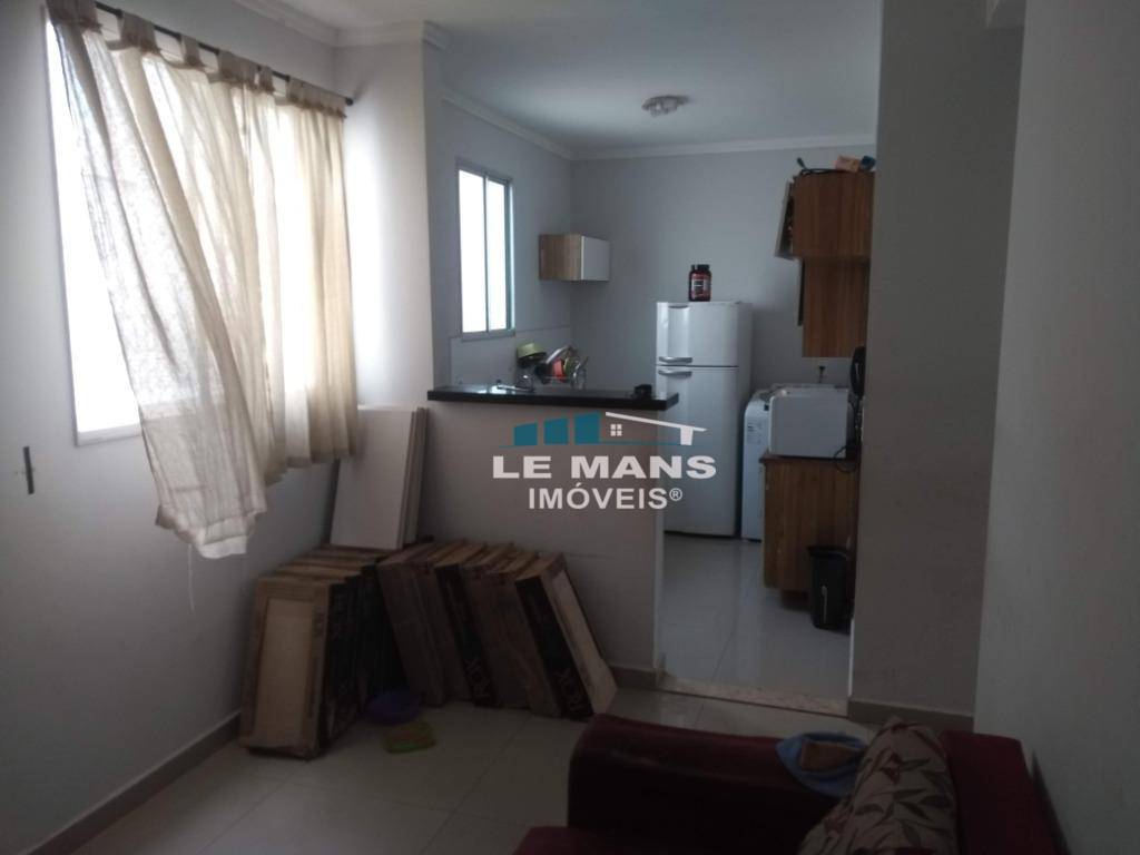 Apartamento à venda com 2 quartos, 46m² - Foto 4