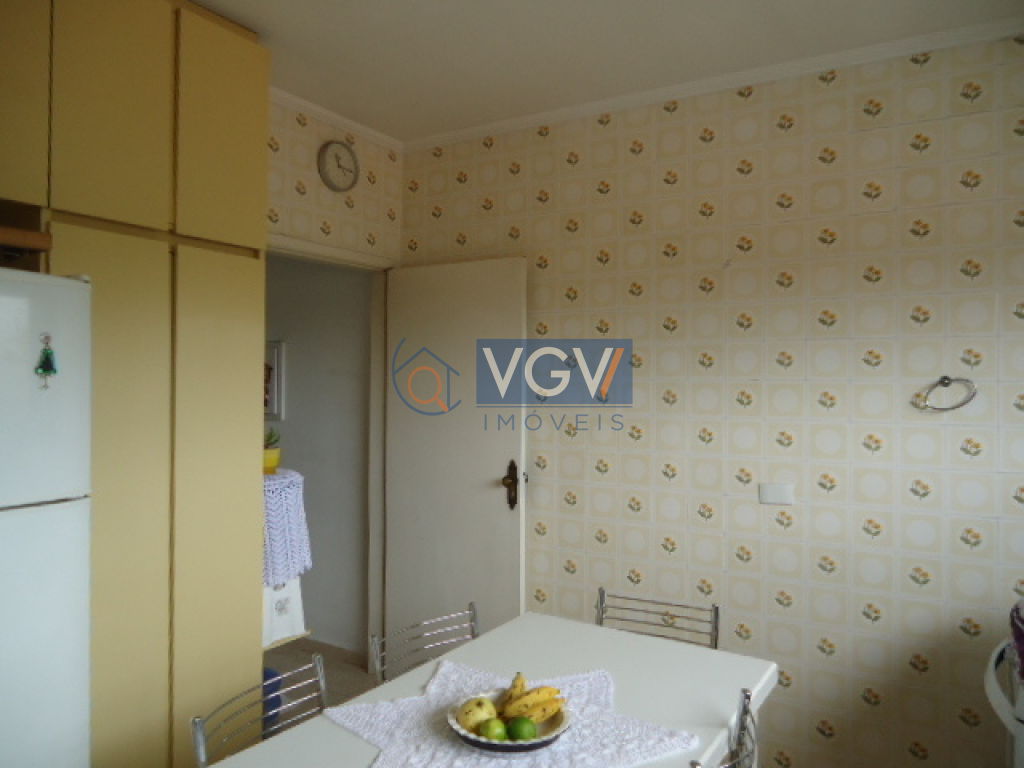 Casa à venda com 3 quartos, 227m² - Foto 11