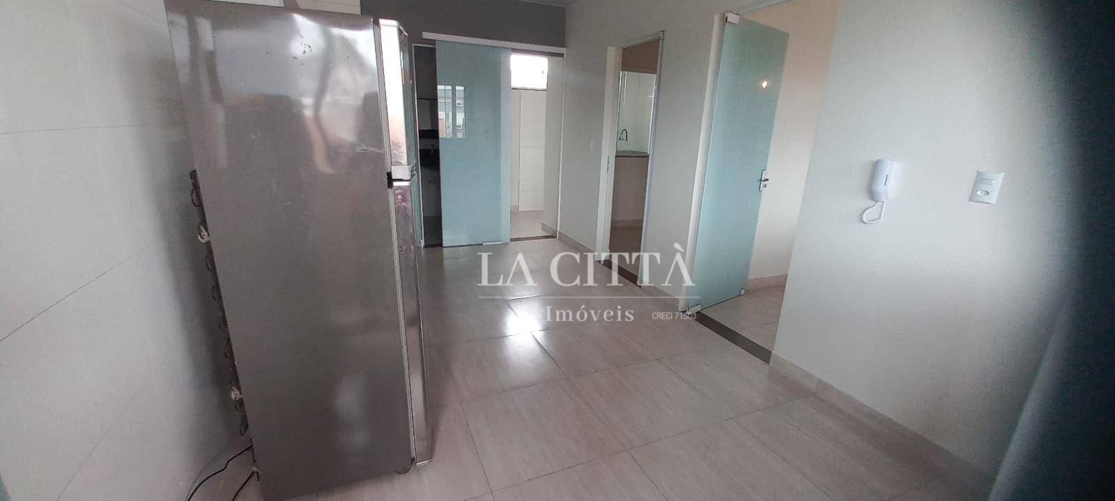 Apartamento para alugar com 2 quartos, 43m² - Foto 6