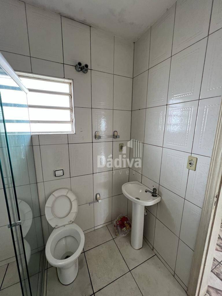 Casa para alugar com 3 quartos, 95m² - Foto 24