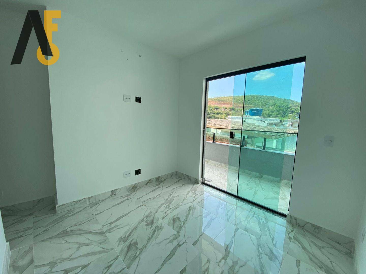 Casa à venda com 3 quartos, 115m² - Foto 4