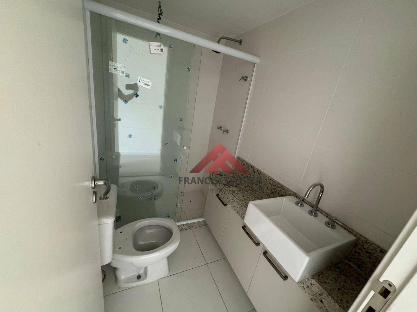 Cobertura à venda e aluguel com 4 quartos, 240m² - Foto 21