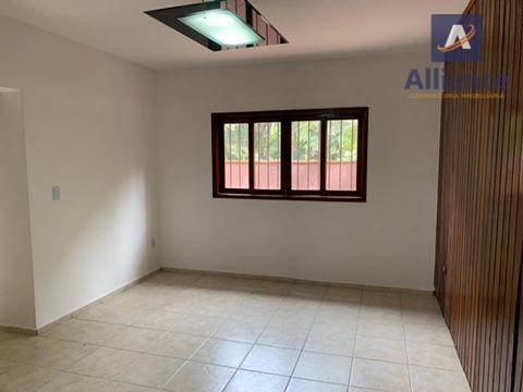 Casa à venda e aluguel com 3 quartos, 270m² - Foto 25