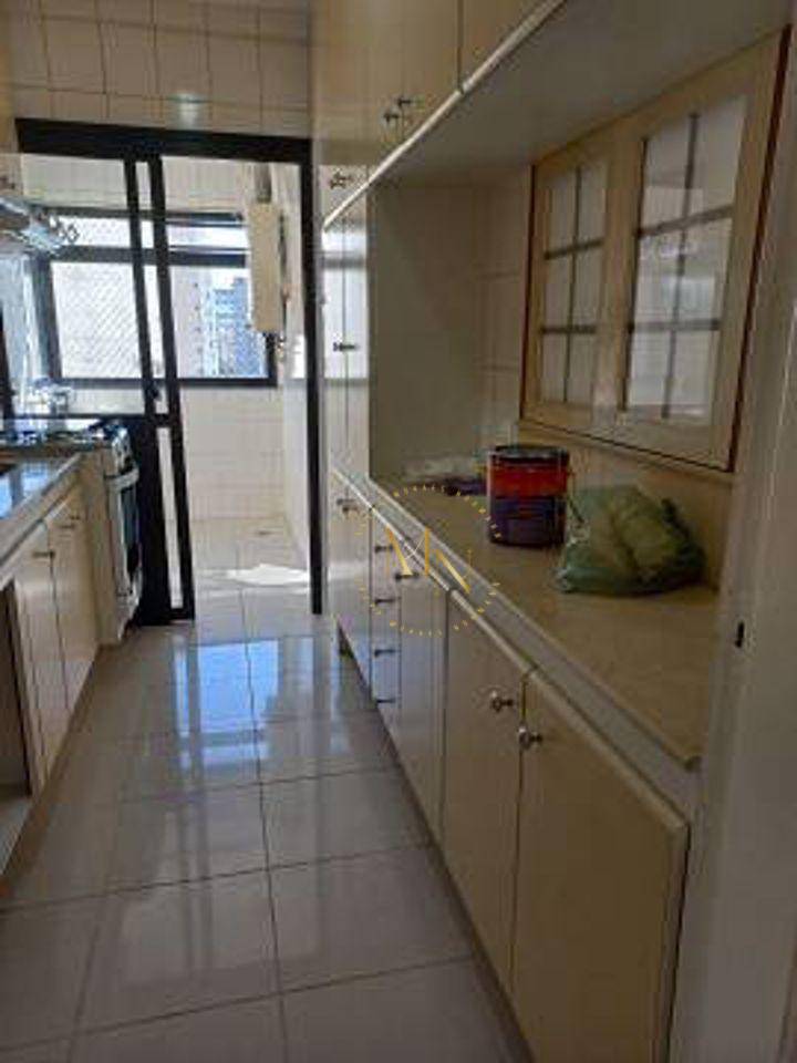 Apartamento à venda com 2 quartos, 70m² - Foto 12