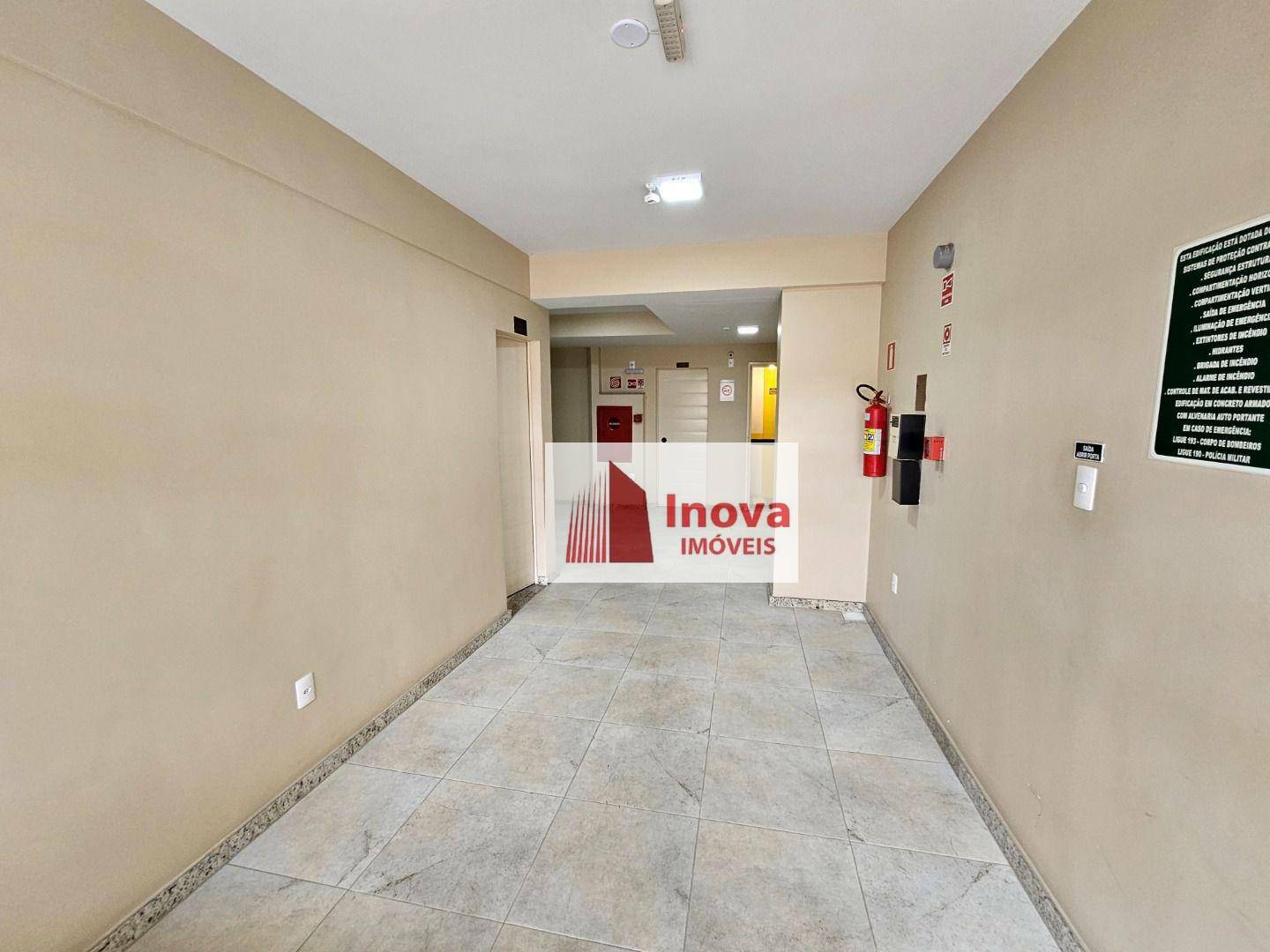 Apartamento à venda com 2 quartos, 70m² - Foto 4