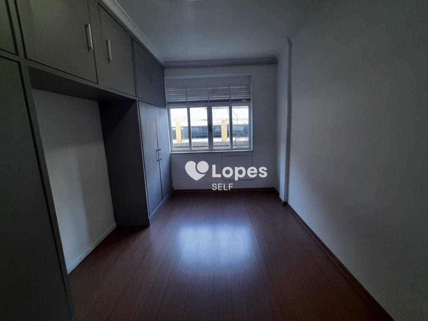 Apartamento à venda com 3 quartos, 111m² - Foto 3