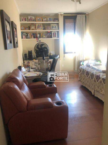 Apartamento à venda com 4 quartos, 186m² - Foto 19