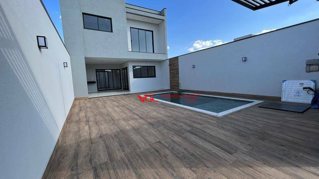 Sobrado à venda com 3 quartos, 135m² - Foto 1