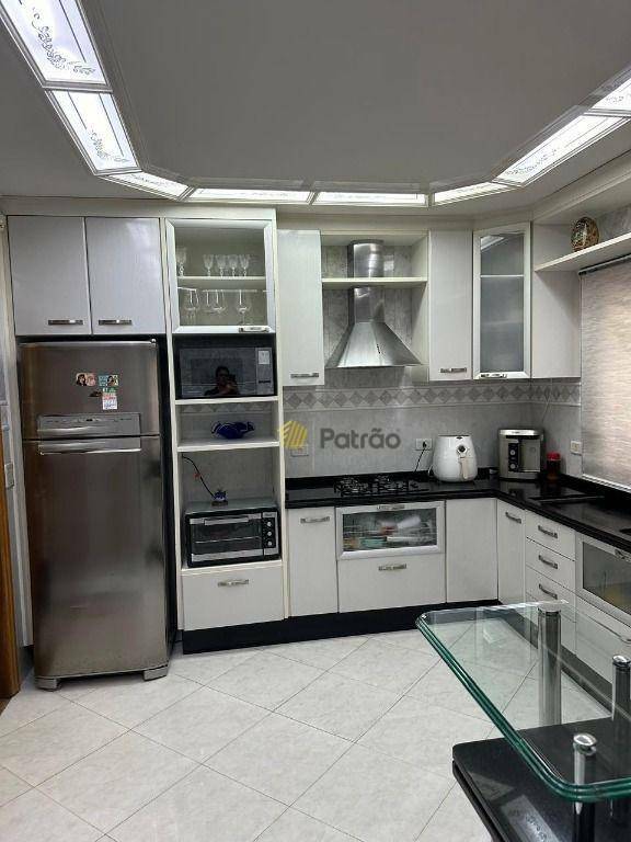 Sobrado à venda com 3 quartos, 195m² - Foto 20