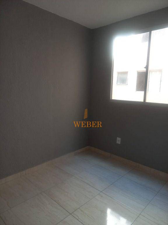 Apartamento à venda com 2 quartos, 45m² - Foto 4