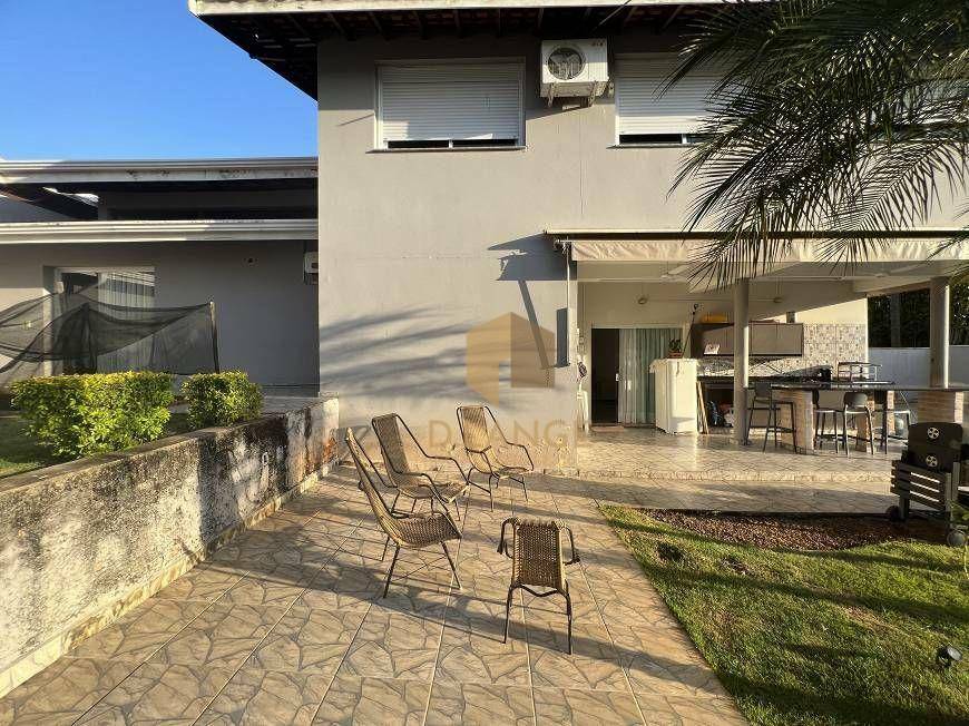 Casa de Condomínio à venda com 4 quartos, 256m² - Foto 32