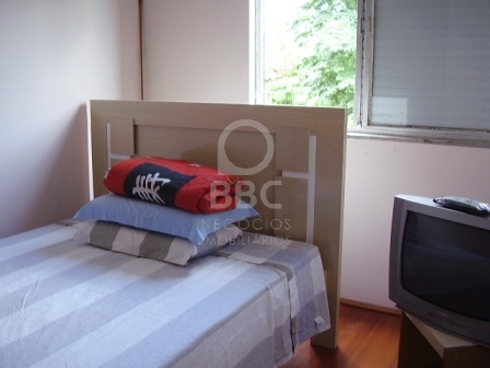 Apartamento à venda com 2 quartos, 64m² - Foto 11