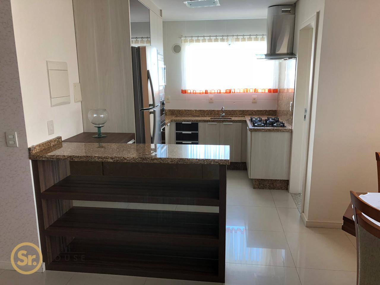 Apartamento à venda com 3 quartos, 143m² - Foto 18