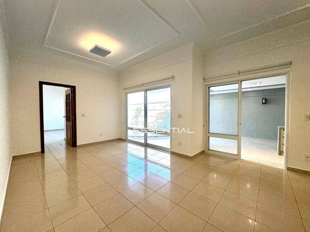 Casa à venda e aluguel com 3 quartos, 238m² - Foto 4