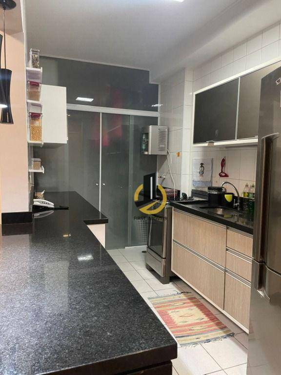 Apartamento à venda com 3 quartos, 105m² - Foto 8