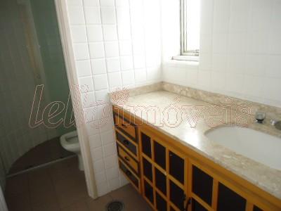 Apartamento para alugar com 3 quartos, 150m² - Foto 8