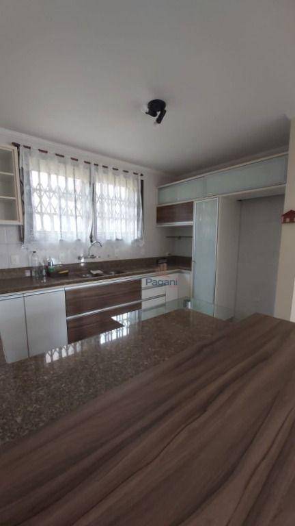 Casa à venda com 4 quartos, 192m² - Foto 8