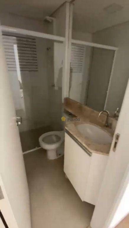 Apartamento à venda com 2 quartos, 55m² - Foto 10