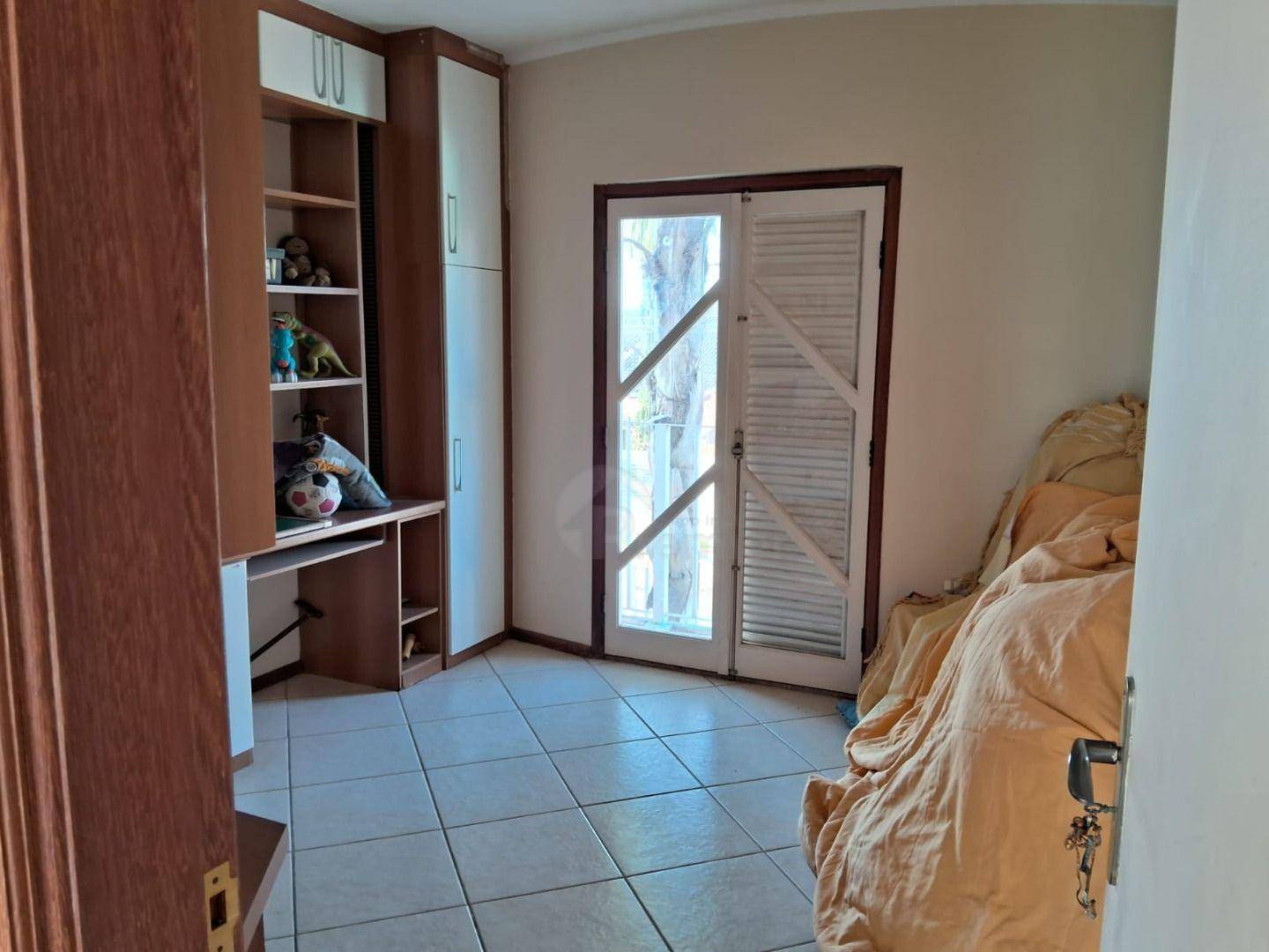 Casa para alugar com 4 quartos, 297m² - Foto 30