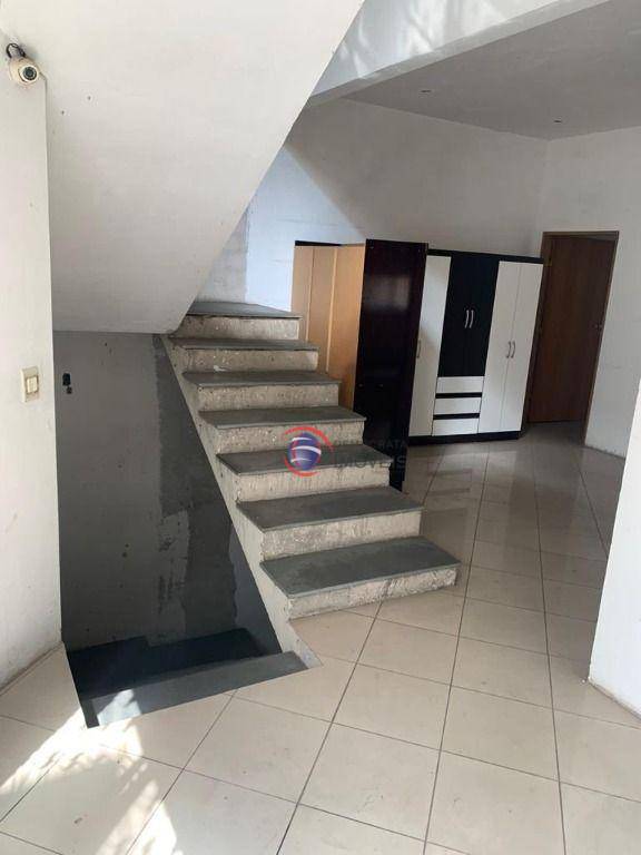 Sobrado à venda com 3 quartos, 330m² - Foto 28