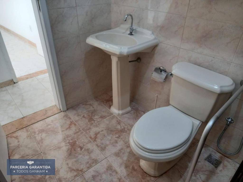 Apartamento à venda com 2 quartos, 70m² - Foto 15