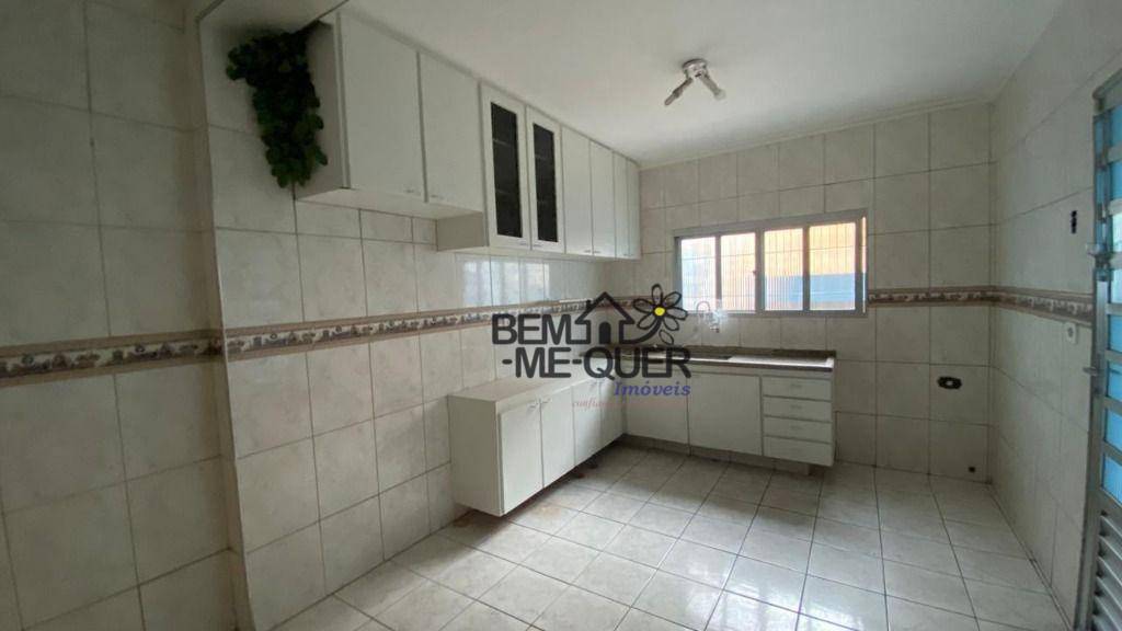 Sobrado à venda com 3 quartos, 170m² - Foto 3
