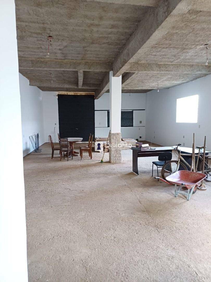 Casa à venda com 3 quartos, 270m² - Foto 2