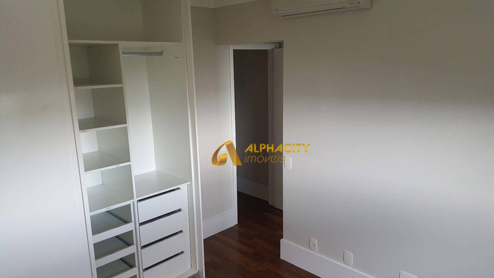 Apartamento para alugar com 3 quartos, 202m² - Foto 36